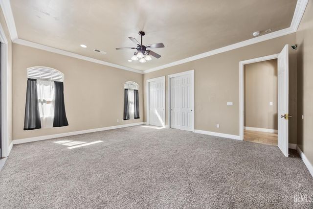 3727 Park Mountain Drive, Bakersfield, CA 93308