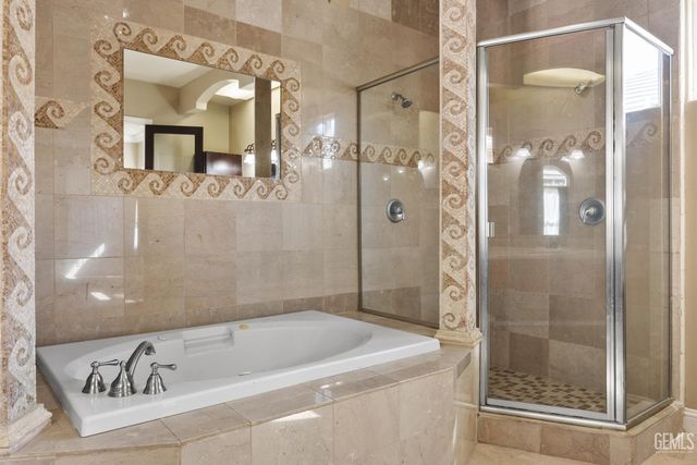 3727 Park Mountain Drive, Bakersfield, CA 93308