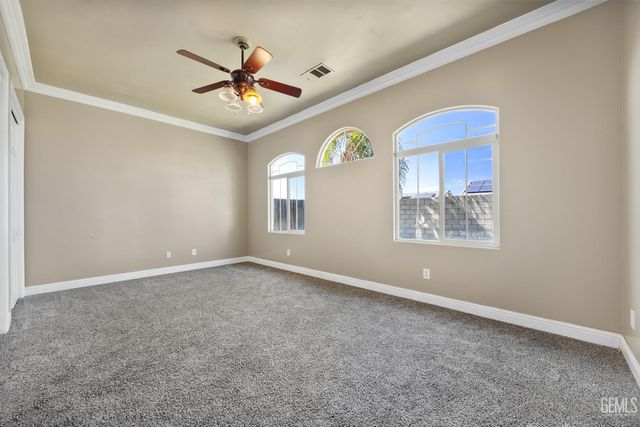 3727 Park Mountain Drive, Bakersfield, CA 93308