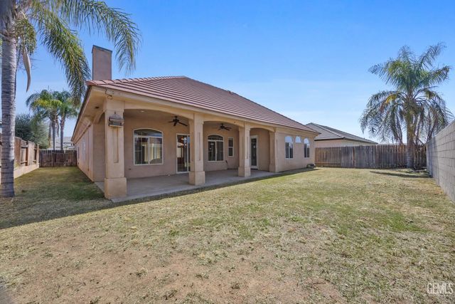 3727 Park Mountain Drive, Bakersfield, CA 93308