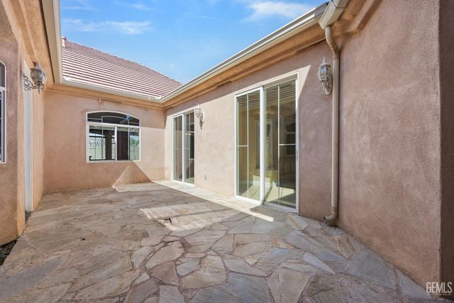 3727 Park Mountain Drive, Bakersfield, CA 93308