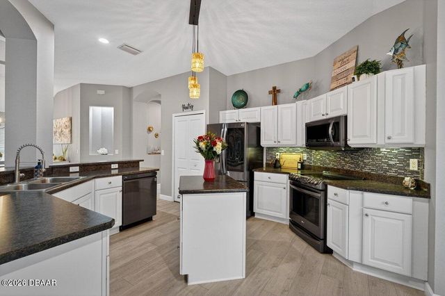 6807 Vintage Lane, Port Orange, FL 32128