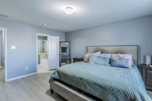 1208 Foster Street, Cedar Hill, TX 75104