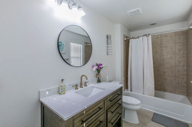 1208 Foster Street, Cedar Hill, TX 75104