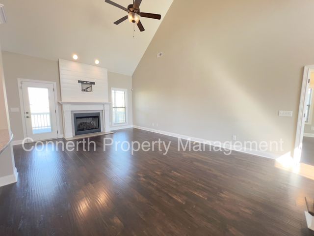 1249 Upland Ter, Clarksville, TN 37043