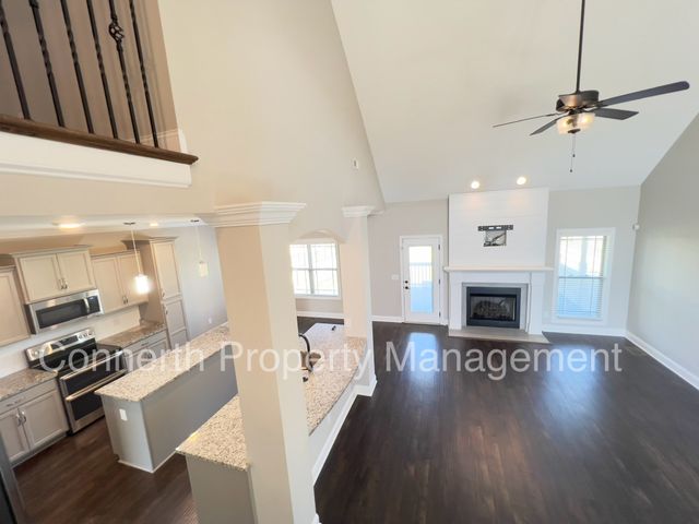 1249 Upland Ter, Clarksville, TN 37043