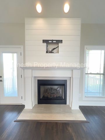 1249 Upland Ter, Clarksville, TN 37043