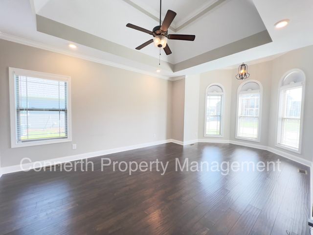 1249 Upland Ter, Clarksville, TN 37043