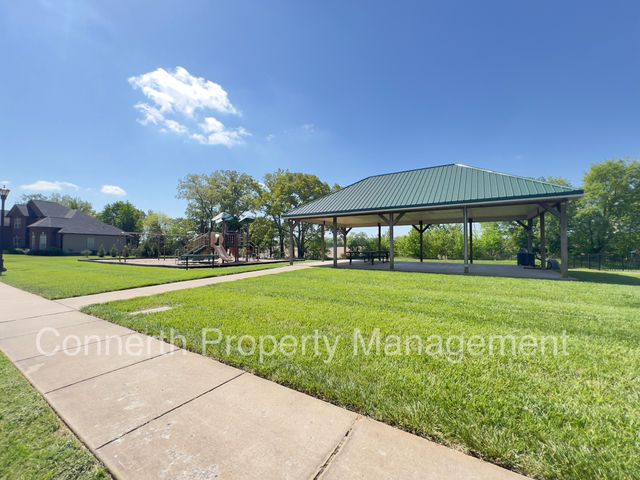 1249 Upland Ter, Clarksville, TN 37043