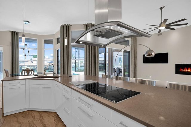 133 VIA CAPRI, New Smyrna Beach, FL 32169