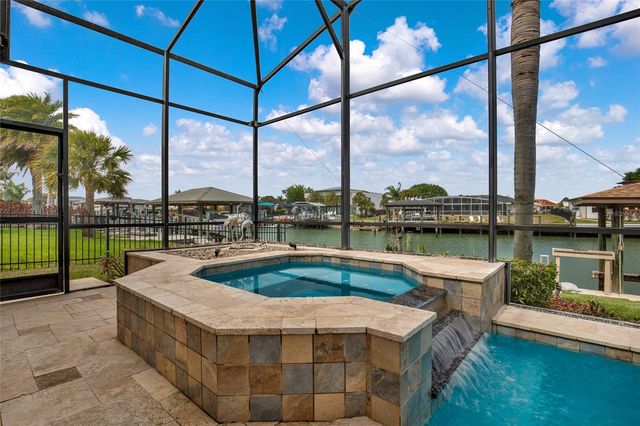 133 VIA CAPRI, New Smyrna Beach, FL 32169