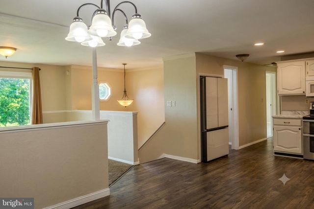 273 SMEACH DR, Hanover, PA 17331