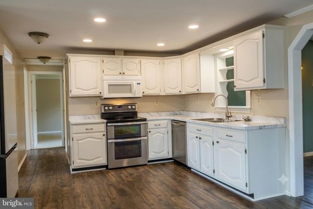 273 SMEACH DR, Hanover, PA 17331
