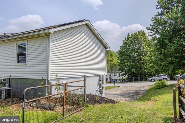 273 SMEACH DR, Hanover, PA 17331