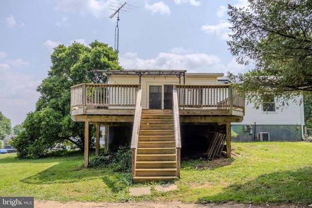 273 SMEACH DR, Hanover, PA 17331