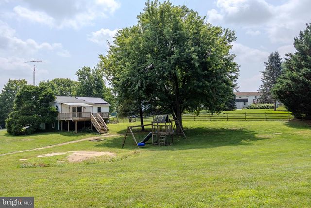 273 SMEACH DR, Hanover, PA 17331
