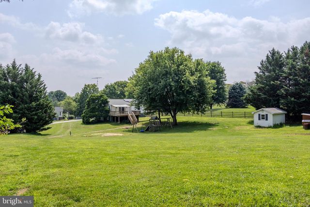 273 SMEACH DR, Hanover, PA 17331