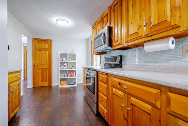 1 Bretton Drive, Merrimack, NH 03054