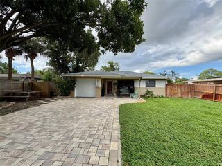 6317 18TH AVENUE N, St Petersburg, FL 33710