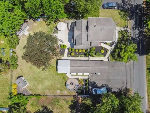 6 SUMMIT AVE, Berlin, NJ 08009