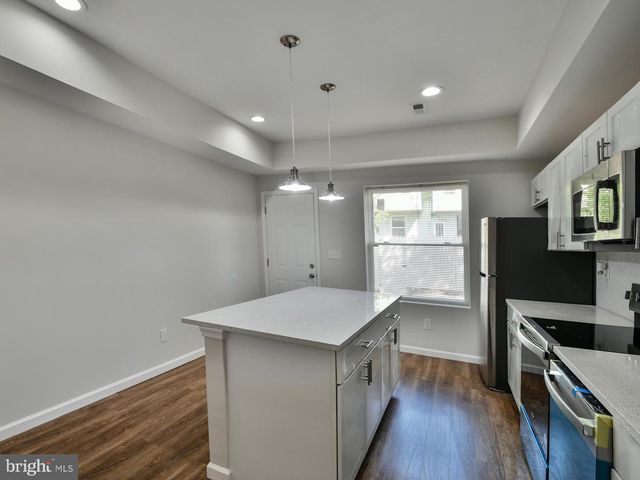 2114 CLIFTWOOD AVE, Baltimore, MD 21213