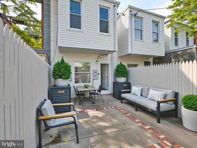 2114 CLIFTWOOD AVE, Baltimore, MD 21213