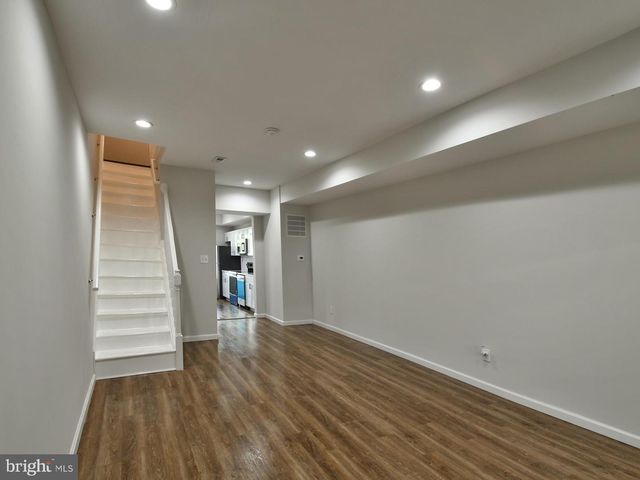 2114 CLIFTWOOD AVE, Baltimore, MD 21213