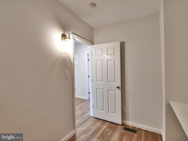 2114 CLIFTWOOD AVE, Baltimore, MD 21213