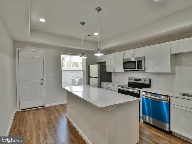 2114 CLIFTWOOD AVE, Baltimore, MD 21213