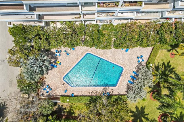 155 Ocean Lane Drive 302, Key Biscayne, FL 33149