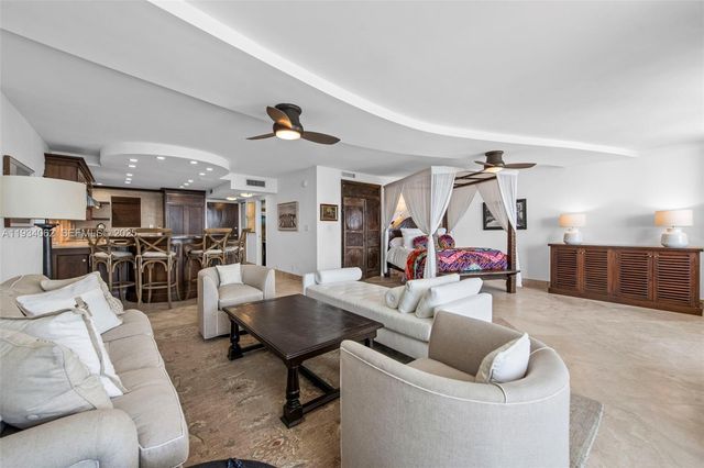 400 N Surf Rd 905, Hollywood, FL 33019