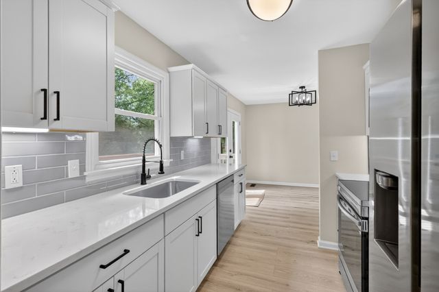 436 Sunset Dr, Mount Juliet, TN 37122