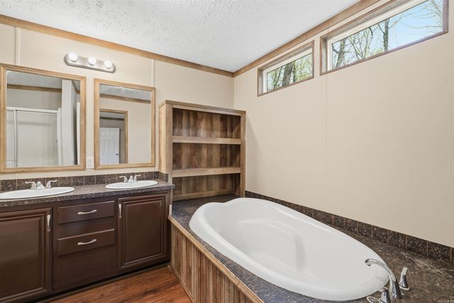 12 Ridge Lane, Mayflower, AR 72106