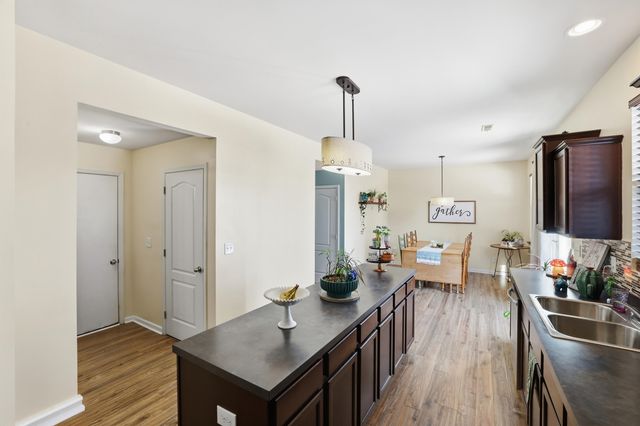 124 Thorndale Drive, Georgetown, KY 40324