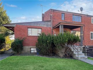 6444 Apple St, Lincoln Larimer, PA 15206