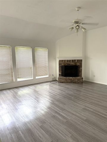 334 River Oaks Lane, Canton, TX 75103