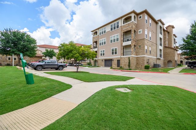 6631 Via Positano 212, Irving, TX 75039