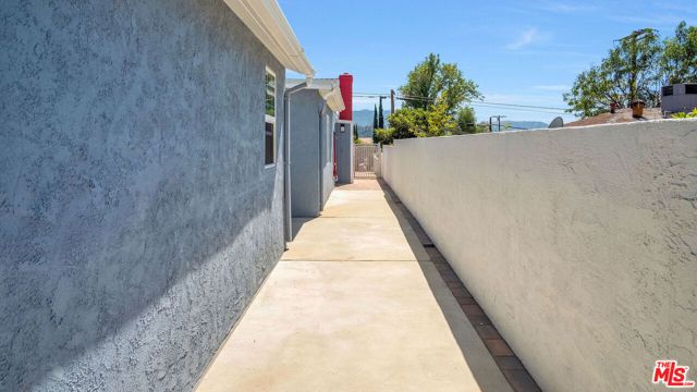 7069 Apperson Street, Los Angeles, CA 91042
