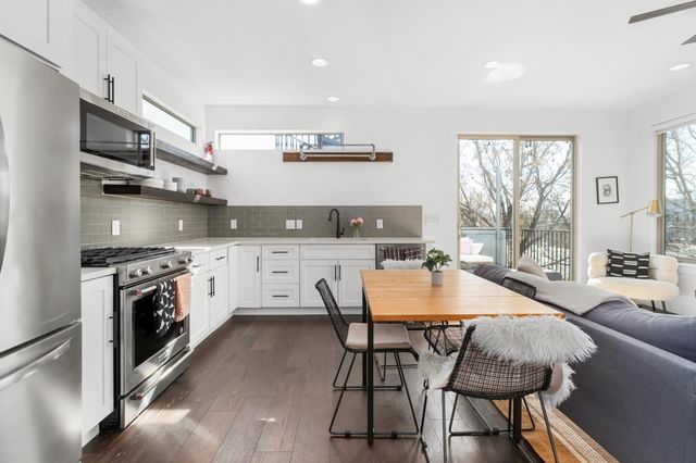 2014 E 9th ST 2, Austin, TX 78702