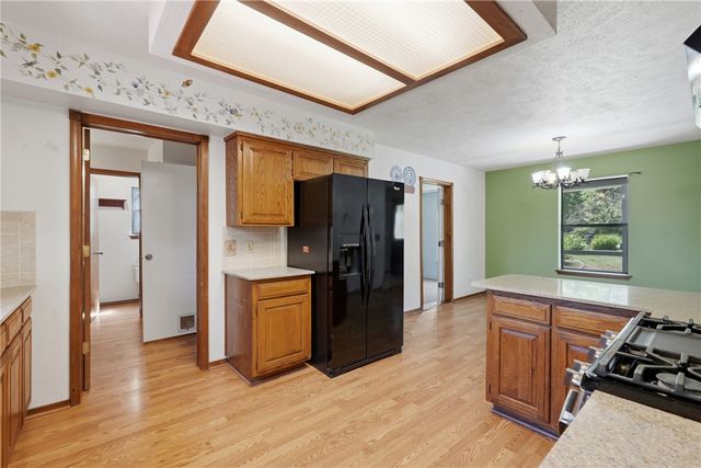 257 County Road 332, Eureka Springs, AR 72632