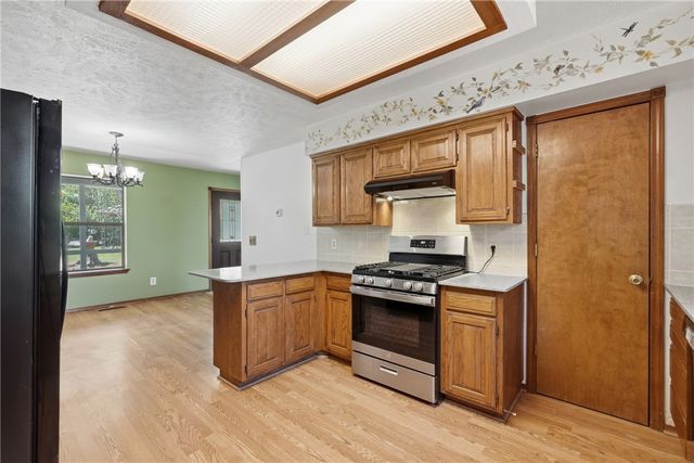 257 County Road 332, Eureka Springs, AR 72632