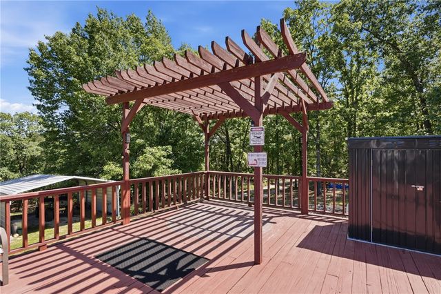 257 County Road 332, Eureka Springs, AR 72632