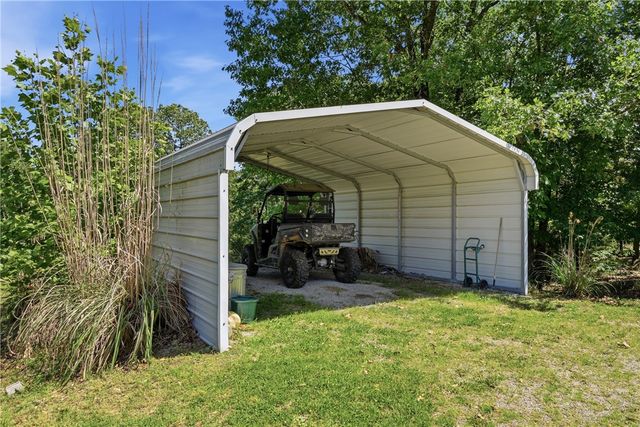 257 County Road 332, Eureka Springs, AR 72632