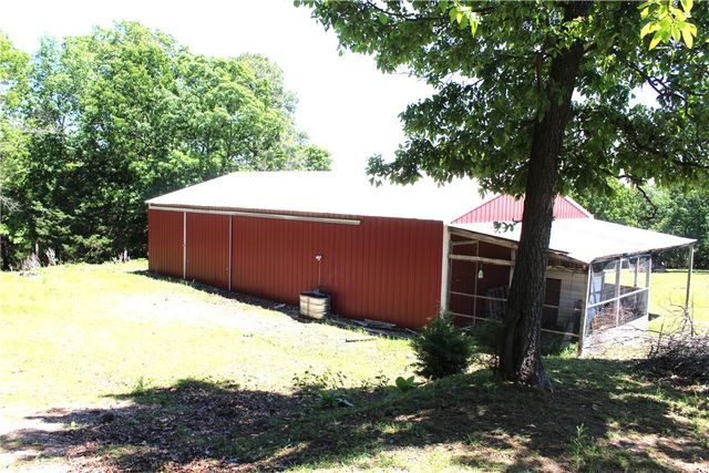 257 County Road 332, Eureka Springs, AR 72632