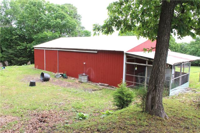257 County Road 332, Eureka Springs, AR 72632