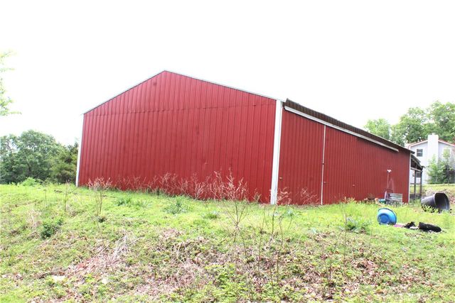 257 County Road 332, Eureka Springs, AR 72632
