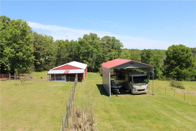 257 County Road 332, Eureka Springs, AR 72632
