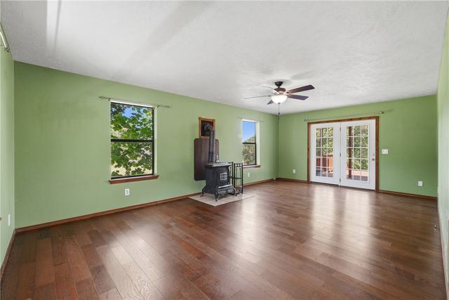 257 County Road 332, Eureka Springs, AR 72632