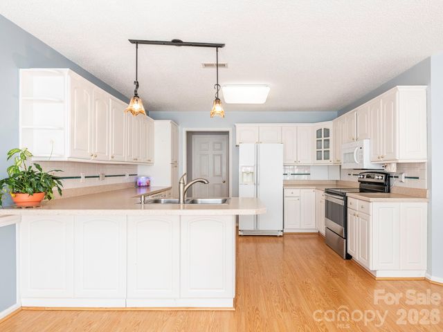 4799 Morris Glen Drive SW, Concord, NC 28027