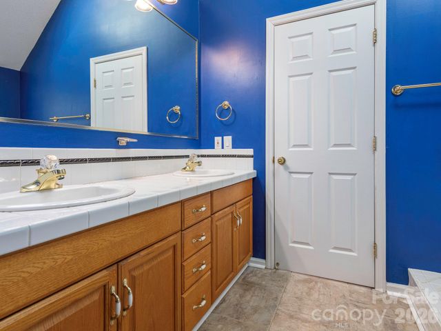 4799 Morris Glen Drive SW, Concord, NC 28027